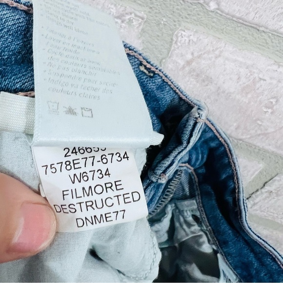 PAIGE Stella High Rise Straight Leg Jeans in Filmore Destructed Wash Size 26 - Picture 10 of 10